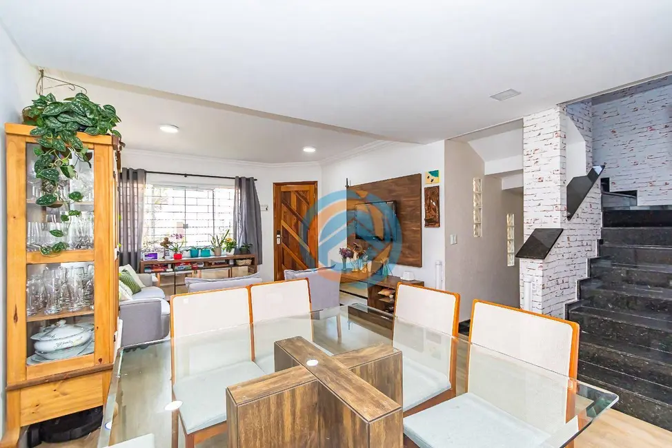 Sobrado com 3 quartos à venda, 117m2 em Guabirotuba, Curitiba - PR - imagem 7 Foto 7 de Sobrado com 3 quartos à venda, 117m2 em Guabirotuba, Curitiba - PR
