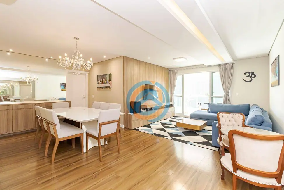 Apartamento com 3 quartos à venda, 141m2 em Água Verde, Curitiba - PR - imagem 1 Foto 1 de Apartamento com 3 quartos à venda, 141m2 em Água Verde, Curitiba - PR