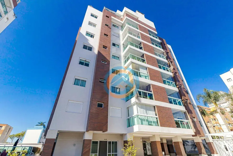 Apartamento com 3 quartos à venda, 141m2 em Água Verde, Curitiba - PR - imagem 2 Foto 2 de Apartamento com 3 quartos à venda, 141m2 em Água Verde, Curitiba - PR