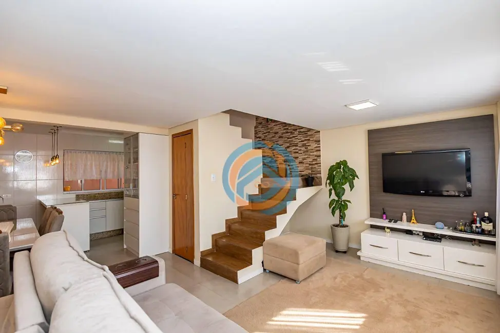 Foto 5 de Sobrado com 3 quartos à venda, 150m2 em São Braz, Curitiba - PR