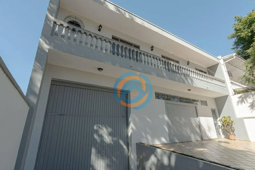 Foto 1 de Sobrado com 4 quartos à venda, 480m2 em Fanny, Curitiba - PR