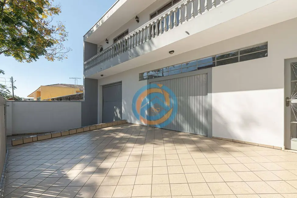 Foto 3 de Sobrado com 4 quartos à venda, 480m2 em Fanny, Curitiba - PR