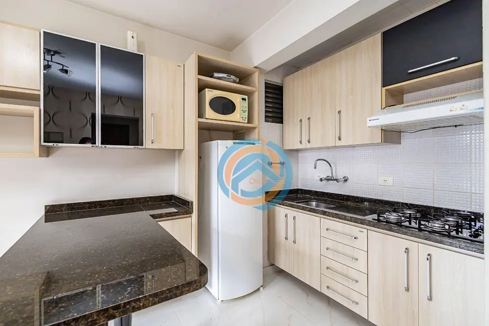Apartamento com 1 quarto à venda, 50m2 em Centro, Curitiba - PR - imagem 7 Foto 7 de Apartamento com 1 quarto à venda, 50m2 em Centro, Curitiba - PR