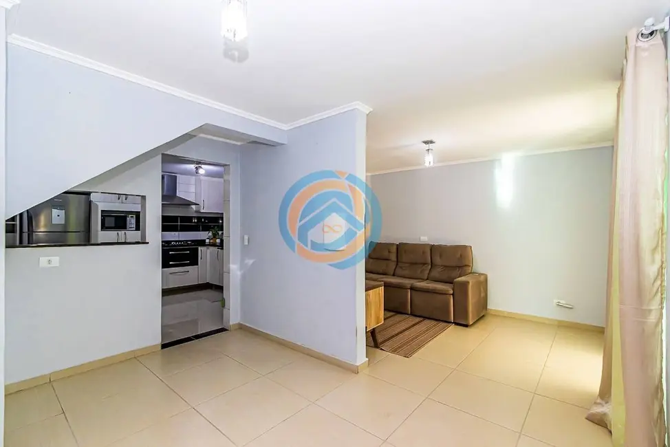 Sobrado com 3 quartos à venda, 100m2 em Sítio Cercado, Curitiba - PR - imagem 9 Foto 9 de Sobrado com 3 quartos à venda, 100m2 em Sítio Cercado, Curitiba - PR