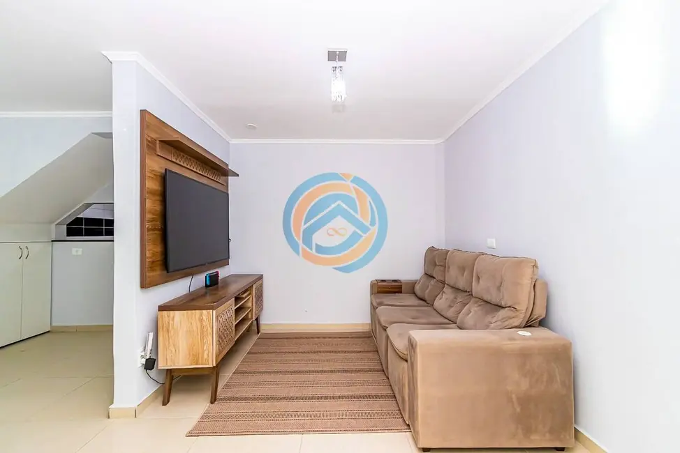 Sobrado com 3 quartos à venda, 100m2 em Sítio Cercado, Curitiba - PR - imagem 6 Foto 6 de Sobrado com 3 quartos à venda, 100m2 em Sítio Cercado, Curitiba - PR