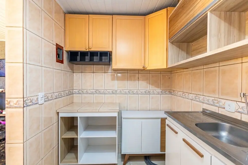 Foto 3 de Apartamento com 3 quartos à venda, 47m2 em Cidade Industrial, Curitiba - PR