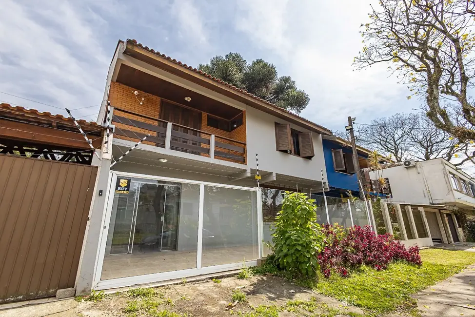Casa com 3 quartos à venda, 178m2 em Alto da Rua XV, Curitiba - PR - imagem 2 Foto 2 de Casa com 3 quartos à venda, 178m2 em Alto da Rua XV, Curitiba - PR