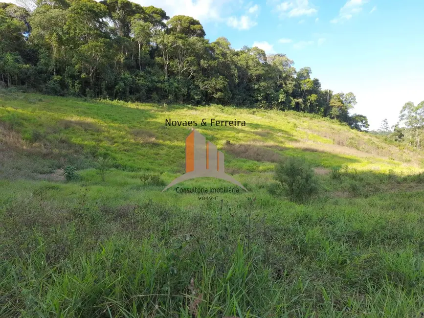 Sítio / Rancho com 3 quartos à venda em Domingos Martins - ES - imagem 6 Foto 6 de Sítio / Rancho com 3 quartos à venda em Domingos Martins - ES