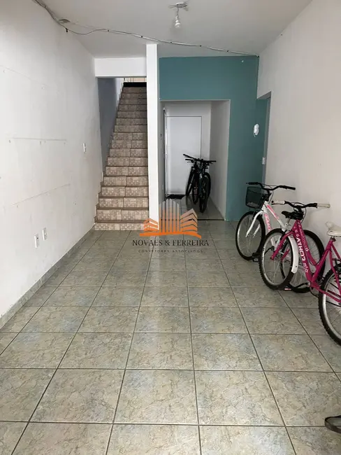 Apartamento com 10 quartos à venda, 150m2 em Guaranhuns, Vila Velha - ES - imagem 3 Foto 3 de Apartamento com 10 quartos à venda, 150m2 em Guaranhuns, Vila Velha - ES
