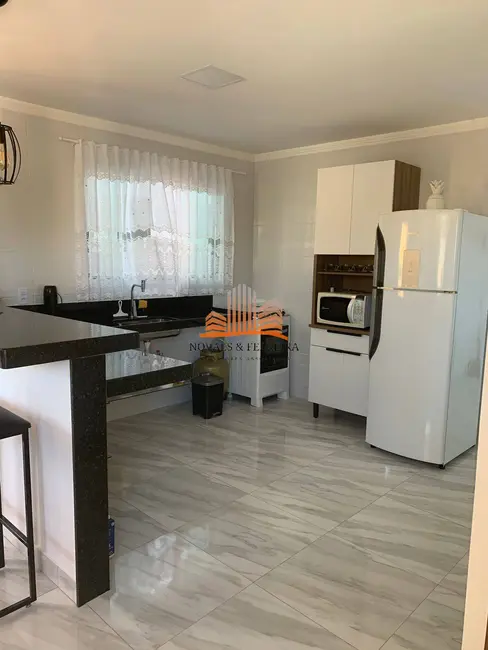 Casa com 5 quartos à venda, 180m2 em Santa Paula II, Vila Velha - ES - imagem 8 Foto 8 de Casa com 5 quartos à venda, 180m2 em Santa Paula II, Vila Velha - ES