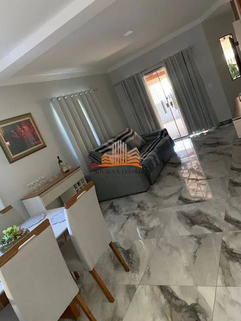 Casa com 5 quartos à venda, 180m2 em Santa Paula II, Vila Velha - ES - imagem 4 Foto 4 de Casa com 5 quartos à venda, 180m2 em Santa Paula II, Vila Velha - ES