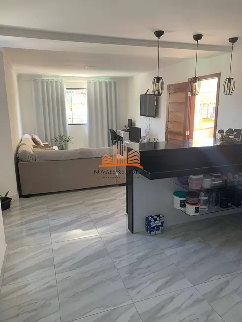 Casa com 5 quartos à venda, 180m2 em Santa Paula II, Vila Velha - ES - imagem 5 Foto 5 de Casa com 5 quartos à venda, 180m2 em Santa Paula II, Vila Velha - ES