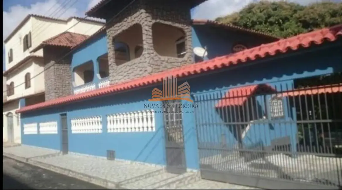 Foto 1 de Casa com 6 quartos à venda, 648m2 em Ataíde, Vila Velha - ES
