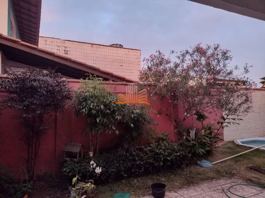 Casa com 3 quartos à venda, 300m2 em Barra do Jucu, Vila Velha - ES - imagem 4 Foto 4 de Casa com 3 quartos à venda, 300m2 em Barra do Jucu, Vila Velha - ES
