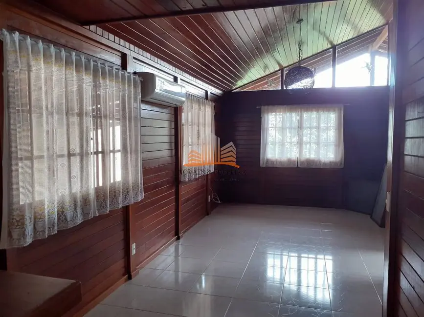 Casa com 6 quartos à venda, 360m2 em Balneário Ponta da Fruta, Vila Velha - ES - imagem 5 Foto 5 de Casa com 6 quartos à venda, 360m2 em Balneário Ponta da Fruta, Vila Velha - ES