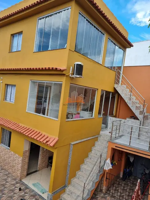 Foto 2 de Casa com 6 quartos à venda, 360m2 em Alecrim, Vila Velha - ES