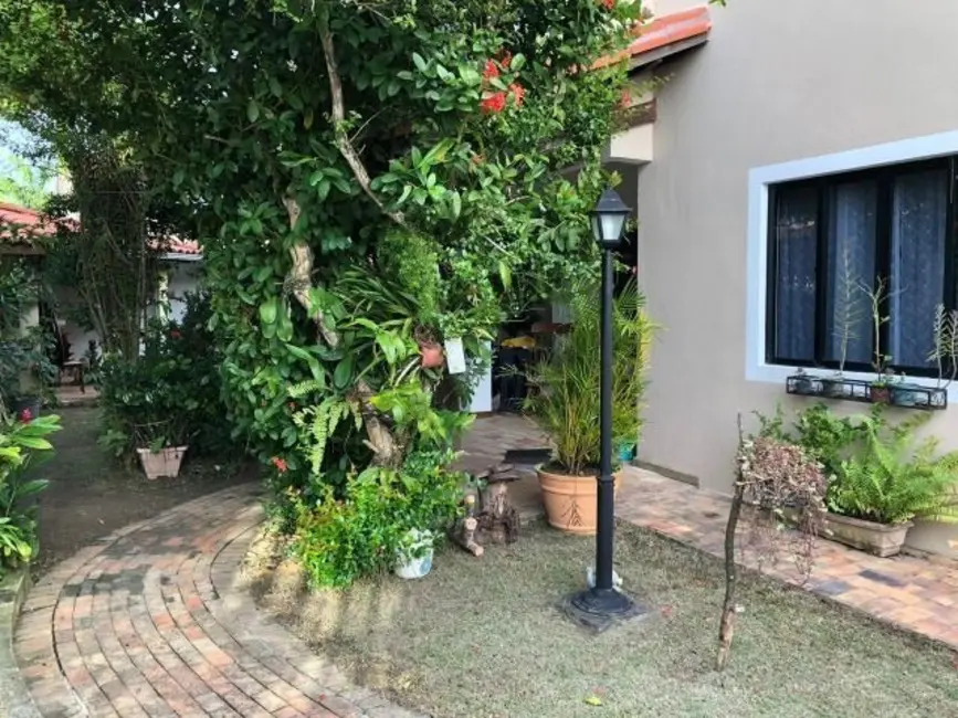 Casa de Condomínio com 4 quartos à venda, 300m2 em Lauro De Freitas - BA - imagem 5 Foto 5 de Casa de Condomínio com 4 quartos à venda, 300m2 em Lauro De Freitas - BA