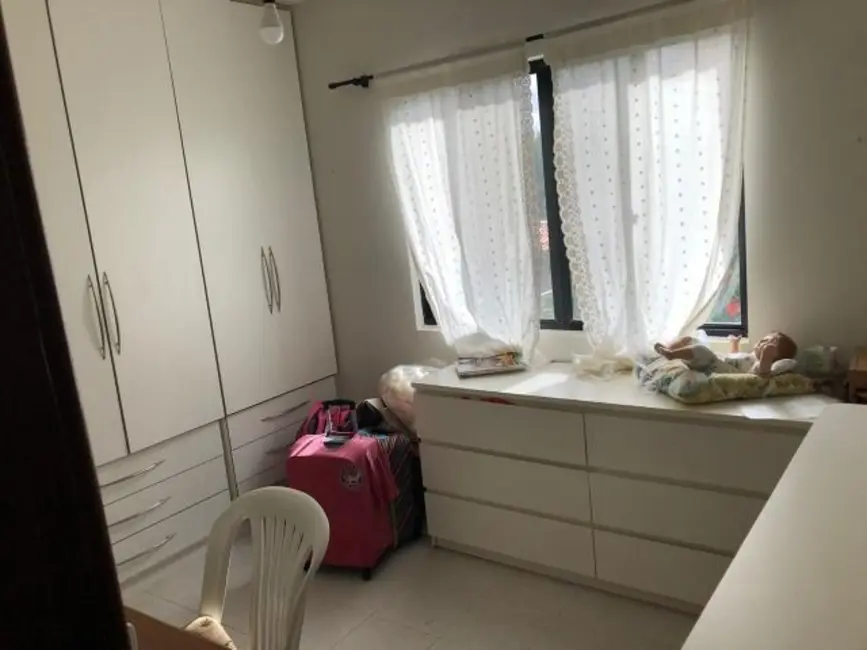 Casa de Condomínio com 4 quartos à venda, 300m2 em Lauro De Freitas - BA - imagem 8 Foto 8 de Casa de Condomínio com 4 quartos à venda, 300m2 em Lauro De Freitas - BA