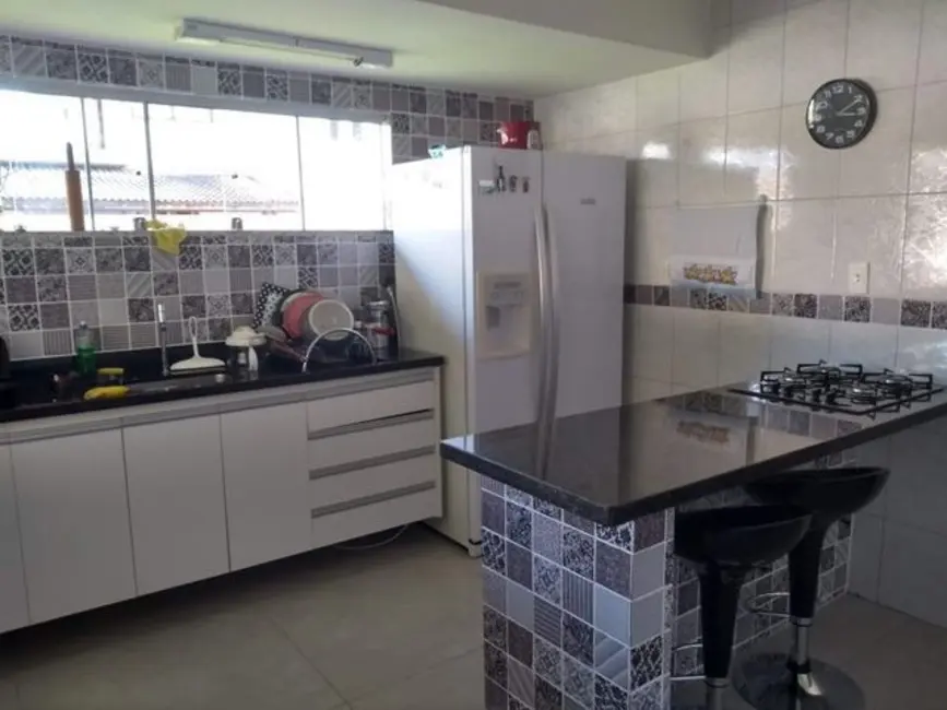 Foto 7 de Casa de Condomínio com 4 quartos à venda, 250m2 em Camacari - BA