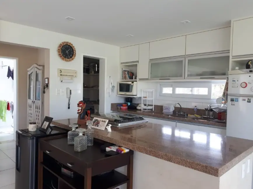 Foto 8 de Casa de Condomínio com 4 quartos à venda, 287m2 em Camacari - BA