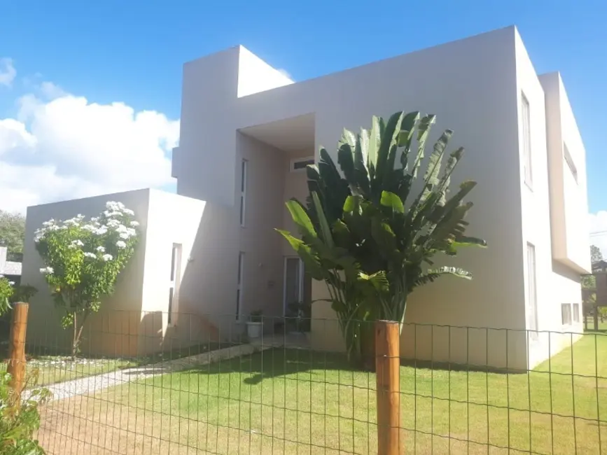 Foto 2 de Casa de Condomínio com 4 quartos à venda, 287m2 em Camacari - BA