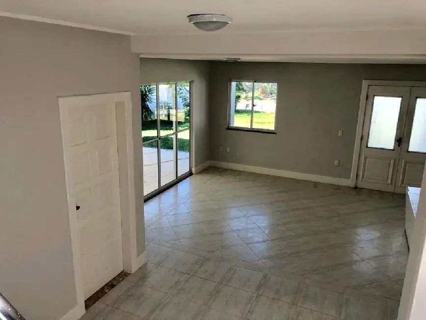 Casa de Condomínio com 4 quartos à venda, 400m2 em Camacari - BA - imagem 8 Foto 8 de Casa de Condomínio com 4 quartos à venda, 400m2 em Camacari - BA