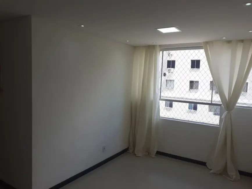 Foto 4 de Apartamento com 2 quartos à venda, 55m2 em Centro, Lauro De Freitas - BA
