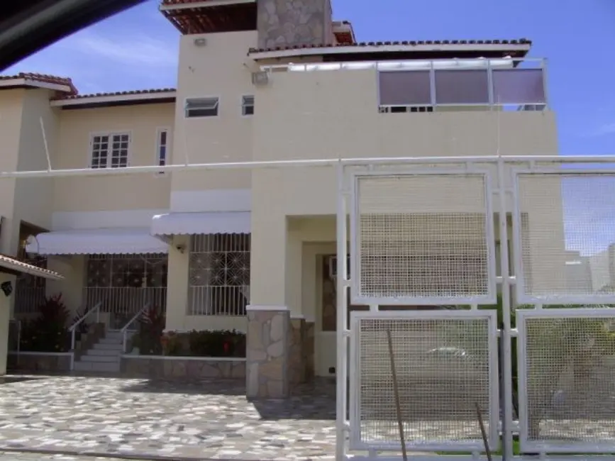 Foto 2 de Casa com 5 quartos à venda, 400m2 em Ipitanga, Lauro De Freitas - BA