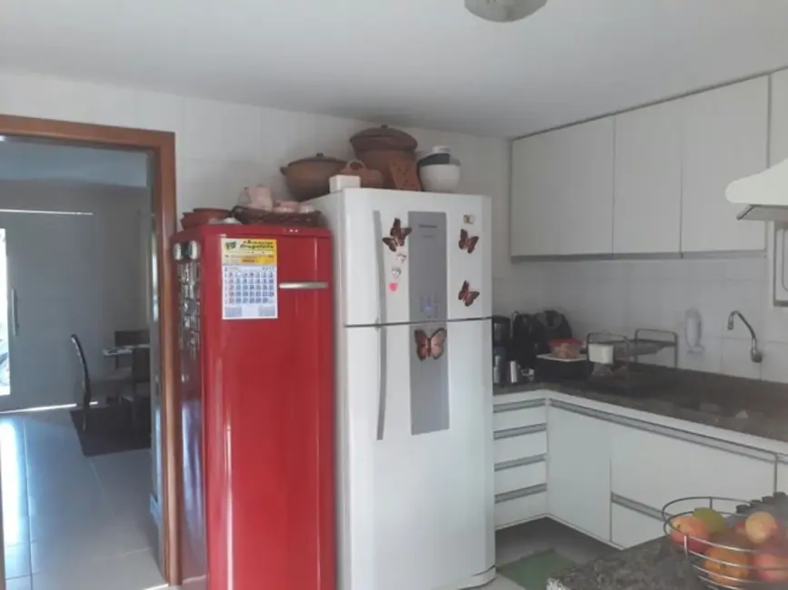 Foto 9 de Casa de Condomínio com 4 quartos à venda, 254m2 em Camacari - BA