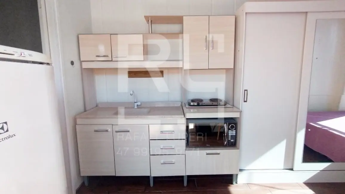 Kitnet com 1 quarto para alugar, 15m2 em Nações, Balneario Camboriu - SC - imagem 5 Foto 5 de Kitnet com 1 quarto para alugar, 15m2 em Nações, Balneario Camboriu - SC