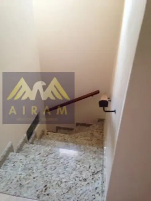 Casa com 3 quartos à venda, 220m2 em Pestana, Osasco - SP - imagem 4 Foto 4 de Casa com 3 quartos à venda, 220m2 em Pestana, Osasco - SP