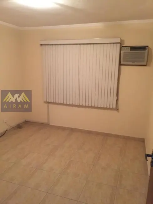 Casa com 3 quartos à venda, 220m2 em Pestana, Osasco - SP - imagem 8 Foto 8 de Casa com 3 quartos à venda, 220m2 em Pestana, Osasco - SP