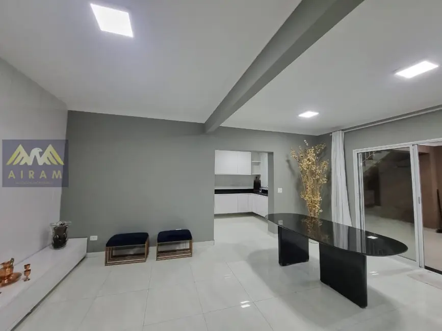 Foto 5 de Casa com 3 quartos à venda, 179m2 em Umuarama, Osasco - SP