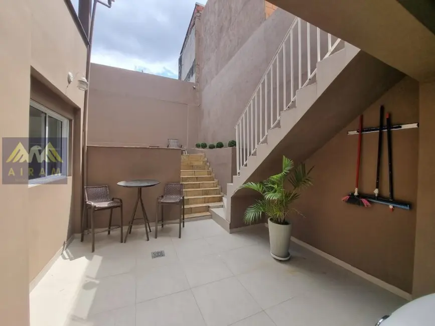 Foto 9 de Casa com 3 quartos à venda, 179m2 em Umuarama, Osasco - SP