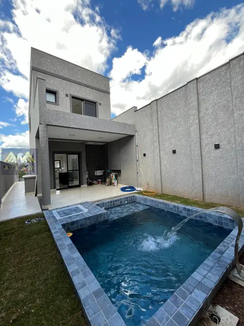 Foto 1 de Casa com 3 quartos à venda, 120m2 em Santana De Parnaiba - SP