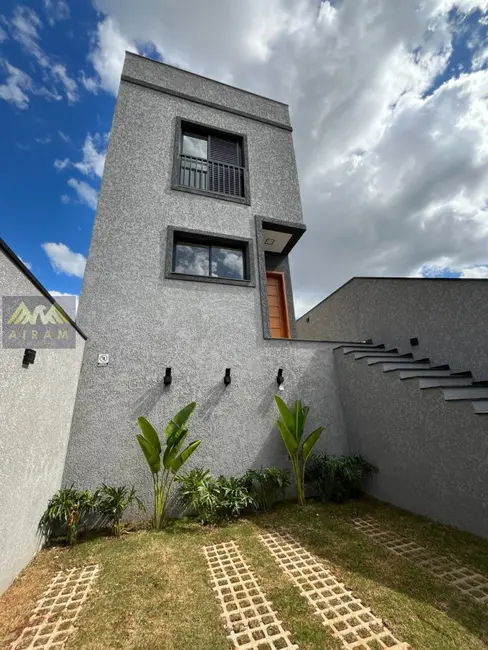 Foto 2 de Casa com 3 quartos à venda, 120m2 em Santana De Parnaiba - SP