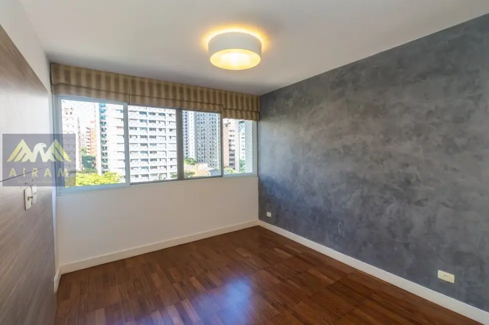 Apartamento com 2 quartos à venda, 89m2 em Vila Nova Conceição, São Paulo - SP - imagem 4 Foto 4 de Apartamento com 2 quartos à venda, 89m2 em Vila Nova Conceição, São Paulo - SP