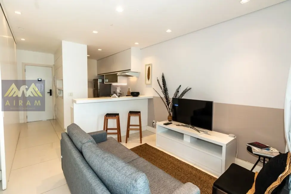 Apartamento com 1 quarto à venda, 62m2 em Jardim Europa, São Paulo - SP - imagem 4 Foto 4 de Apartamento com 1 quarto à venda, 62m2 em Jardim Europa, São Paulo - SP