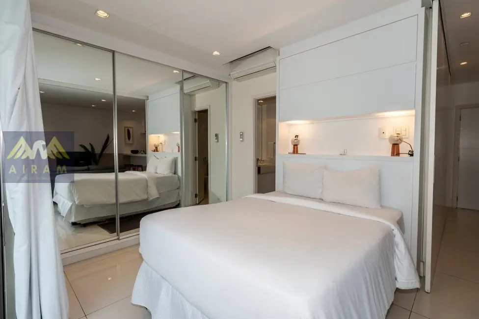 Apartamento com 1 quarto à venda, 62m2 em Jardim Europa, São Paulo - SP - imagem 8 Foto 8 de Apartamento com 1 quarto à venda, 62m2 em Jardim Europa, São Paulo - SP