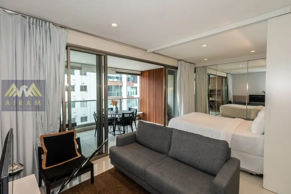 Apartamento com 1 quarto à venda, 62m2 em Jardim Europa, São Paulo - SP - imagem 1 Foto 1 de Apartamento com 1 quarto à venda, 62m2 em Jardim Europa, São Paulo - SP