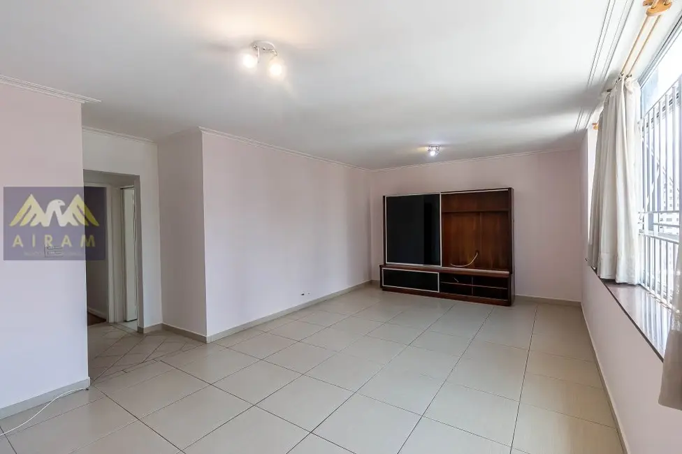 Foto 2 de Apartamento com 2 quartos à venda, 103m2 em Itaim Bibi, São Paulo - SP