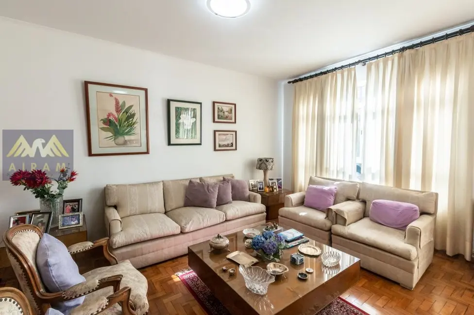 Apartamento com 3 quartos à venda, 126m2 em Bela Vista, São Paulo - SP - imagem 3 Foto 3 de Apartamento com 3 quartos à venda, 126m2 em Bela Vista, São Paulo - SP