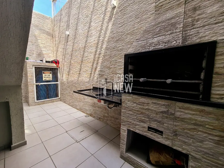 Sobrado com 3 quartos à venda, 178m2 em Pinheirinho, Curitiba - PR - imagem 6 Foto 6 de Sobrado com 3 quartos à venda, 178m2 em Pinheirinho, Curitiba - PR