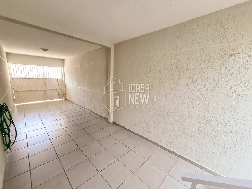 Sobrado com 3 quartos à venda, 178m2 em Pinheirinho, Curitiba - PR - imagem 5 Foto 5 de Sobrado com 3 quartos à venda, 178m2 em Pinheirinho, Curitiba - PR