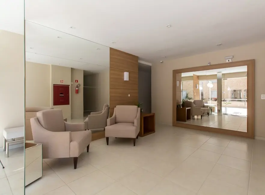 Foto 2 de Apartamento com 2 quartos à venda, 56m2 em Hauer, Curitiba - PR