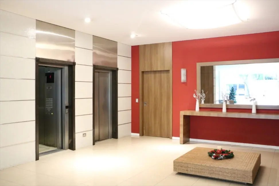 Foto 3 de Apartamento com 2 quartos à venda, 81m2 em Batel, Curitiba - PR