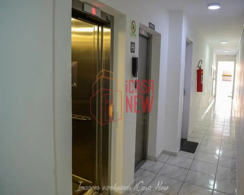 Foto 4 de Apartamento com 3 quartos à venda, 61m2 em Capão Raso, Curitiba - PR