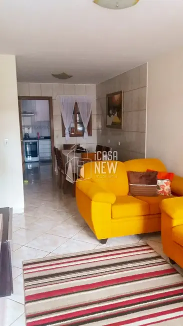 Foto 3 de Casa de Condomínio com 3 quartos à venda, 67m2 em Guaraituba, Colombo - PR