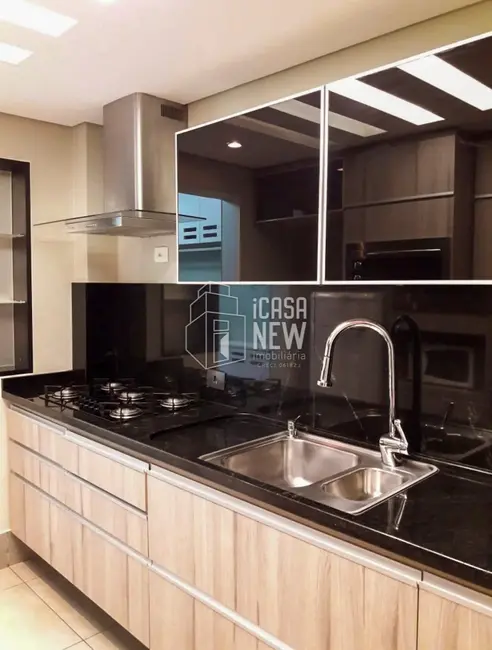 Foto 3 de Apartamento com 2 quartos à venda, 64m2 em Capão Raso, Curitiba - PR