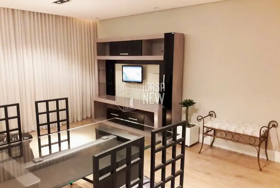 Foto 5 de Apartamento com 2 quartos à venda, 64m2 em Capão Raso, Curitiba - PR